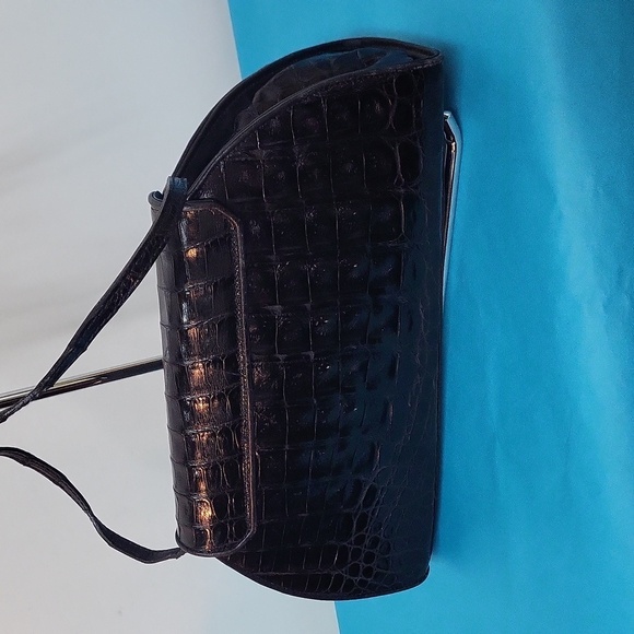 Susan Gail Shoulder Bag - Picture 5 of 14